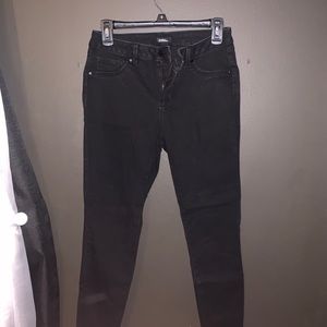 Black skinny jeans